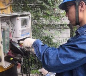 國網白河縣供電公司對城區的負損臺區進行摸底排查
