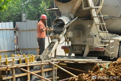 寧陽縣供電公司安排專人盯守寧陽彩山110千伏變電站輸電工程建設現場