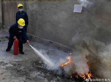 【起火了？莫慌！消防演練我們是認真的】為提高變電運維人員的消防安全意識