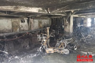 突發！100多輛電動車被燒毀！