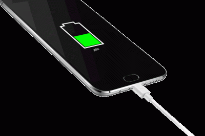 手機充電先插手機還是先插電源？你做對了嗎？