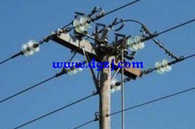 什么原因導致電壓偏高？
