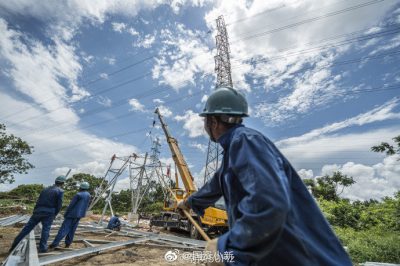 “老鐵”抗風加固改造中 一個字：穩！