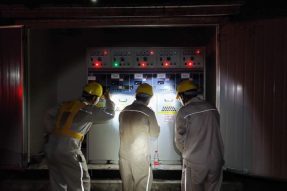 對南川工業園區的環網柜，開閉所，電纜溝進行夜間巡視及紅外線測溫
