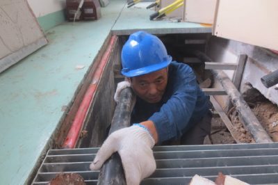 對10千伏開關柜的一次設備、二次設備敷設電纜
