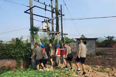 為部隊內部修剪高、低壓線路下的樹障