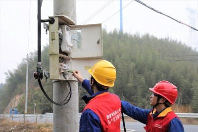 對電表箱、照明燈以及水泵等用電設備進行全方面檢查