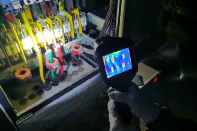 電力設備巡視測溫 節日守護萬家燈火